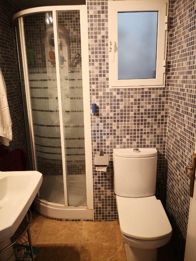 Apartamento Soleado Plaza Escultor Frechina Habitación en casa particular